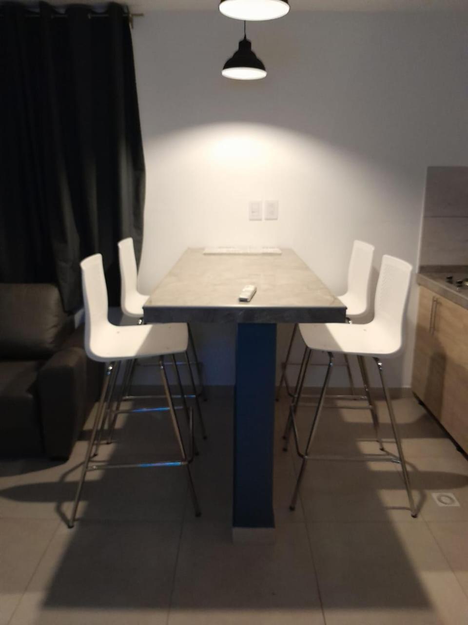 4 Estaciones Apartment *